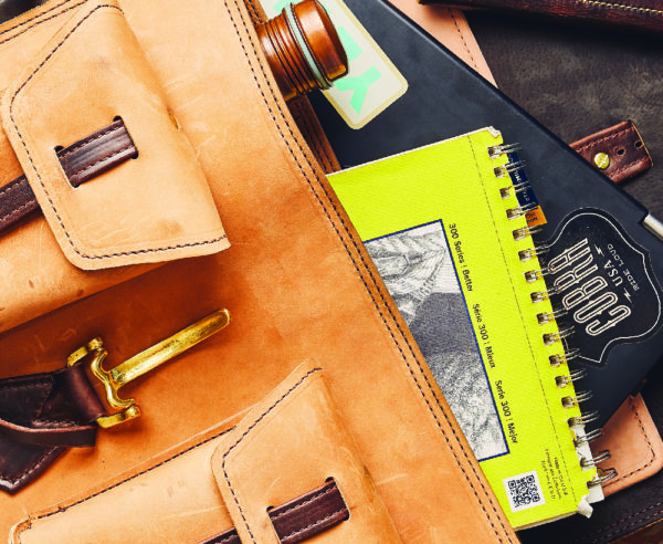 Messenger Brief Two Tone - Image 3