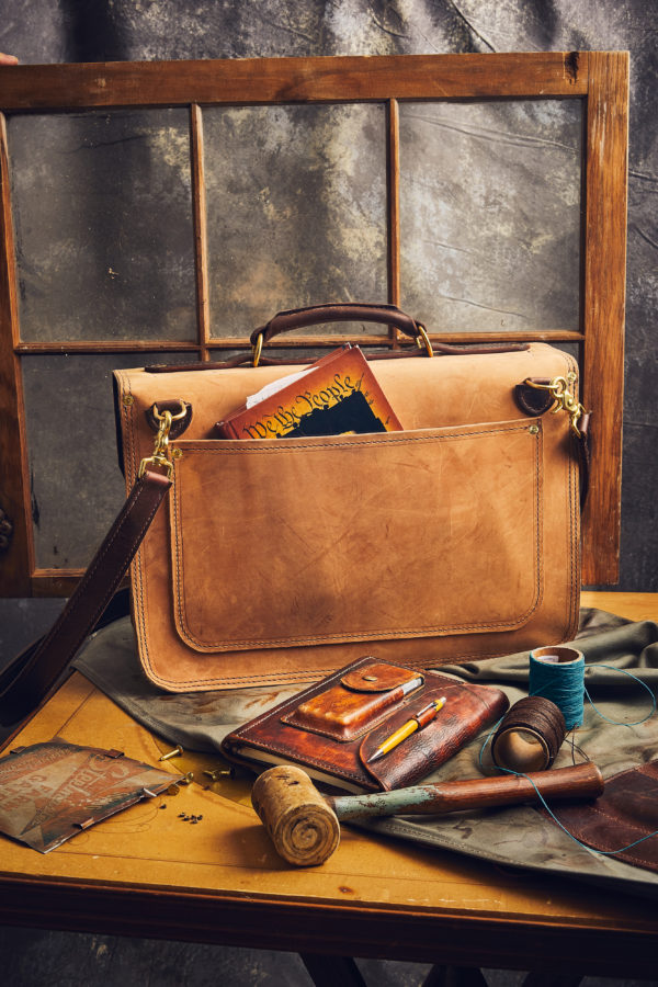 Messenger Brief Two Tone - Image 2